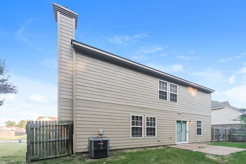 2,430/Mo, 4521 Oakden Ln Memphis, TN 38125 Rear View