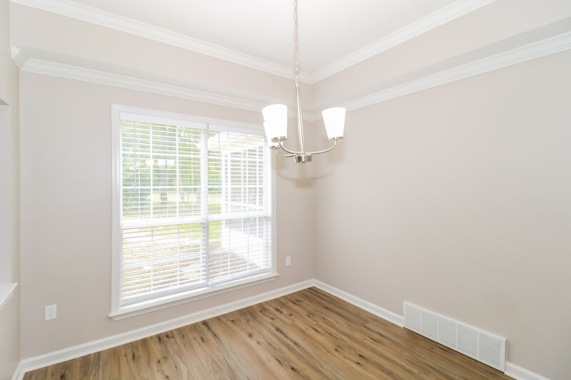 2,425/Mo, 10076 Woodland Grove Dr Lakeland, TN 38002 Dining Room View