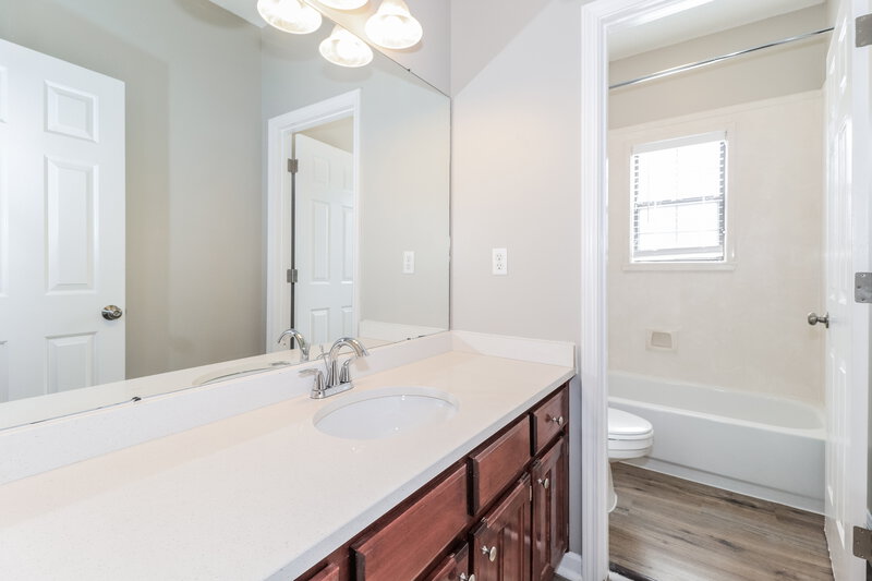 2,345/Mo, 2443 Minda Path Cordova, TN 38016 Bathroom View 2