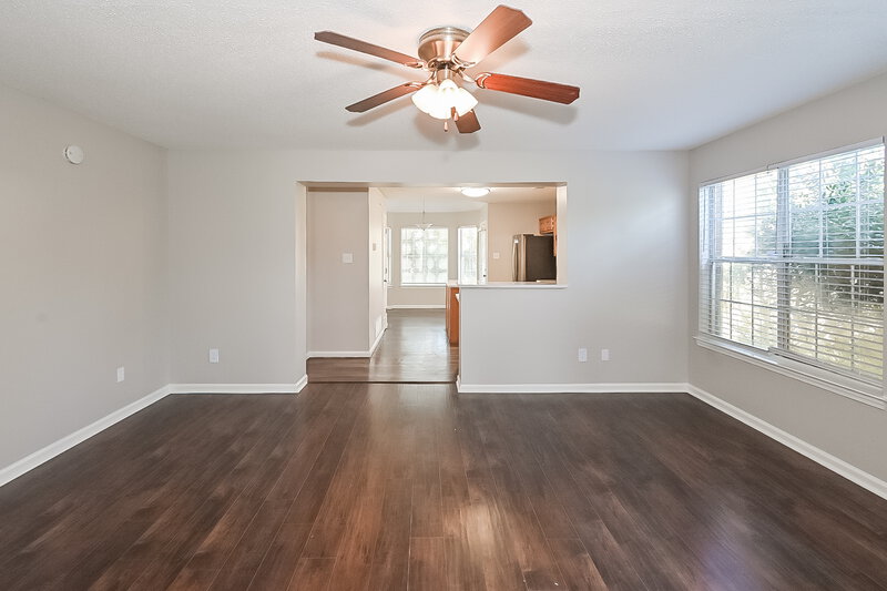 1,820/Mo, 1099 Cambrain Dr Memphis, TN 38134 Living Room View