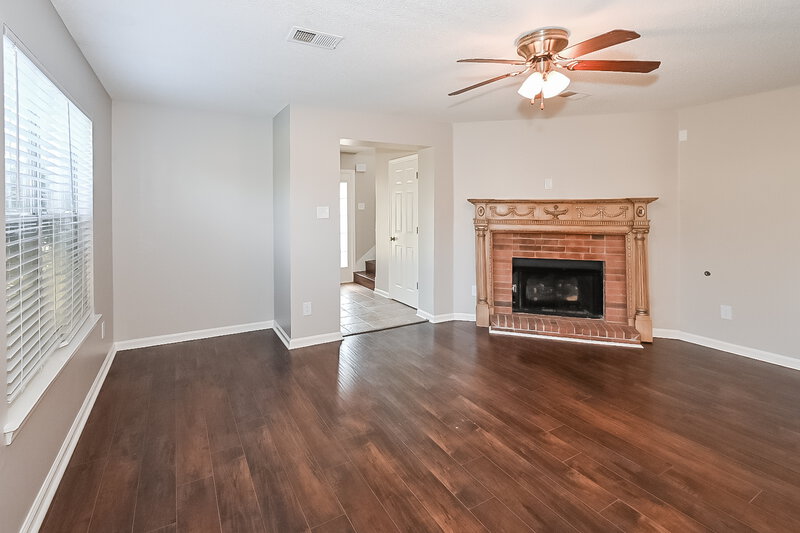 1,820/Mo, 1099 Cambrain Dr Memphis, TN 38134 Living Room View 3