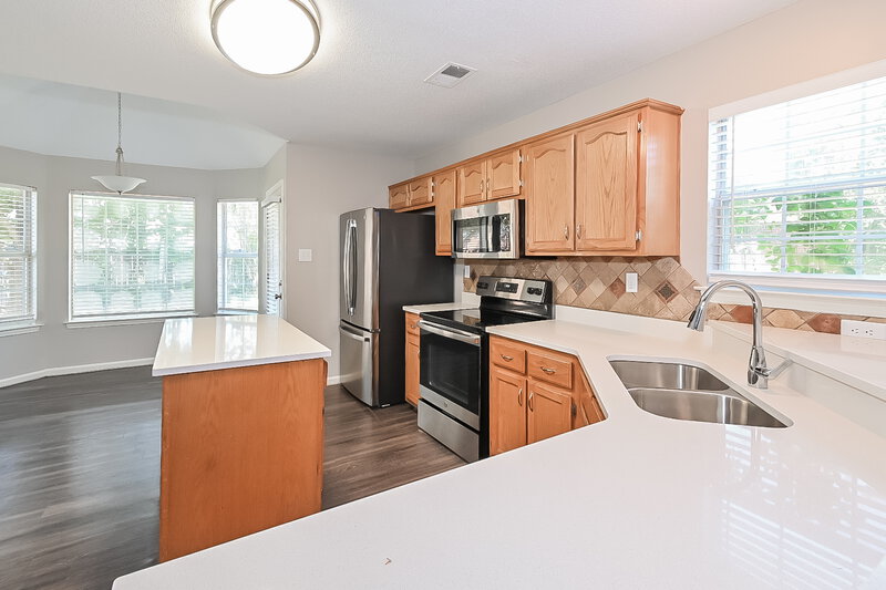 1,820/Mo, 1099 Cambrain Dr Memphis, TN 38134 Kitchen View