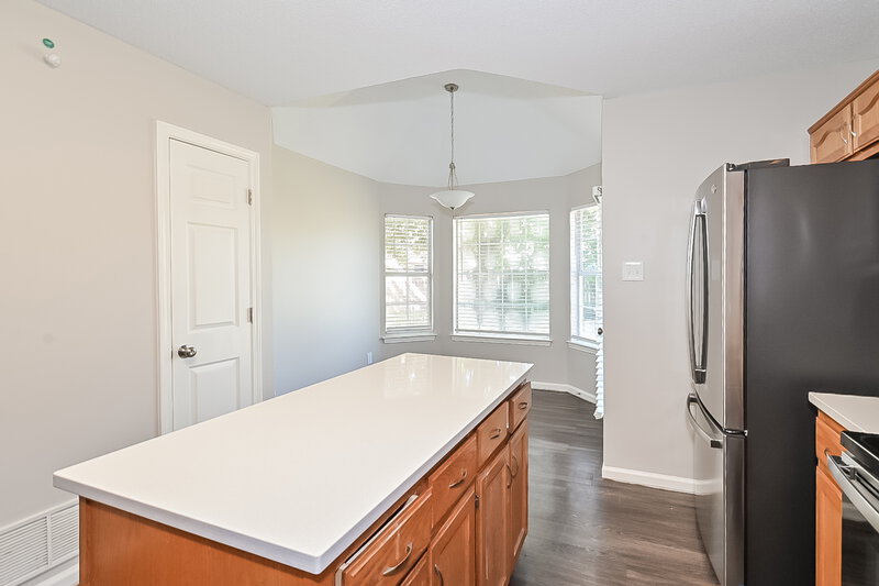 1,820/Mo, 1099 Cambrain Dr Memphis, TN 38134 Kitchen View 2