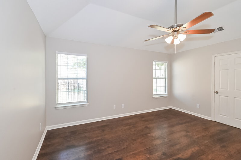 1,820/Mo, 1099 Cambrain Dr Memphis, TN 38134 Main Bedroom View