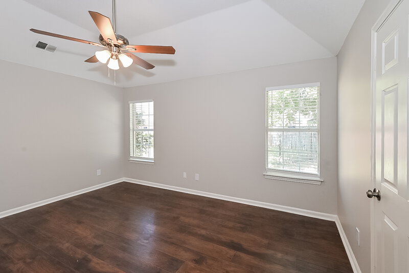 1,820/Mo, 1099 Cambrain Dr Memphis, TN 38134 Main Bedroom View 2