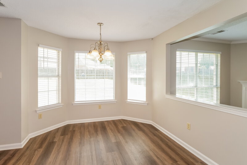 1,720/Mo, 5554 Lake Front Dr Horn Lake, MS 38637 Breakfast Nook View