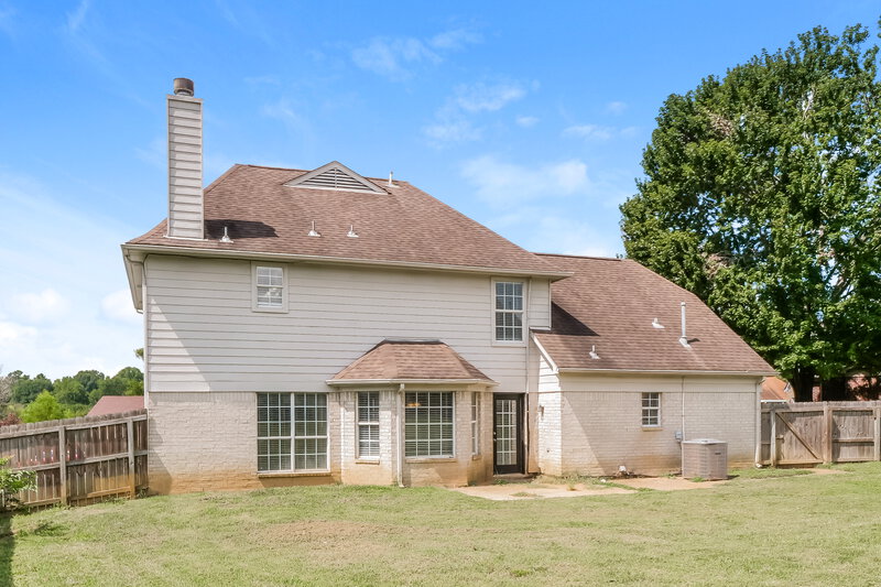 1,720/Mo, 5554 Lake Front Dr Horn Lake, MS 38637 Rear View 2