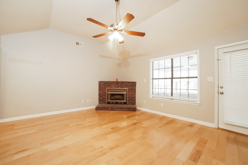 2,160/Mo, 125 N Parkway St Hernando, MS 38632 Misc View