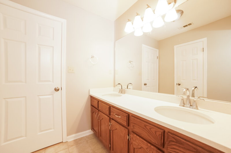 2,160/Mo, 125 N Parkway St Hernando, MS 38632 Misc View 8
