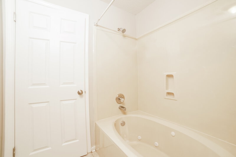 2,160/Mo, 125 N Parkway St Hernando, MS 38632 Misc View 12