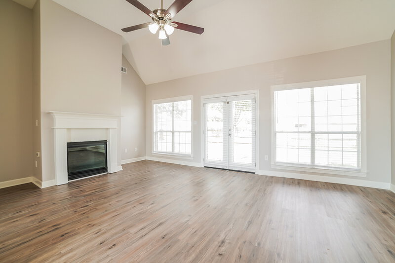 2,295/Mo, 8978 Shellflower Dr Southaven, MS 38671 Living Room View