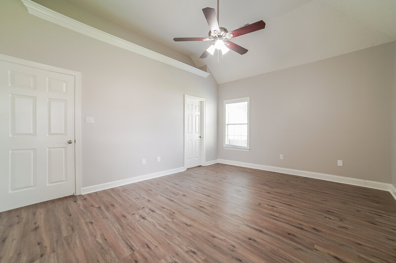 2,295/Mo, 8978 Shellflower Dr Southaven, MS 38671 Main Bedroom View 2