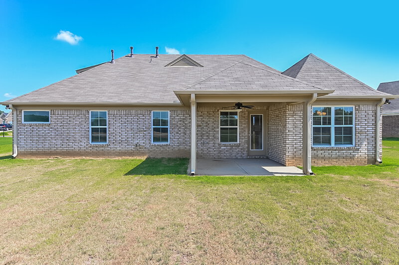2,255/Mo, 5315 Holly Ridge Dr Horn Lake, MS 38637 Rear View