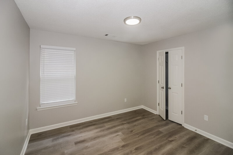 2,620/Mo, 7922 Macon Rd Cordova, TN 38018 Main Bedroom View 2