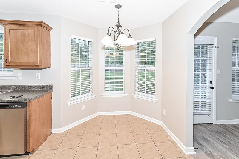 2,710/Mo, 919 Stewart Shire Cv Nesbit, MS 38651 Dining Room View