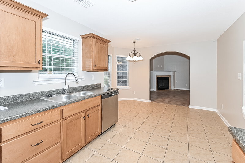 2,710/Mo, 919 Stewart Shire Cv Nesbit, MS 38651 Kitchen View 2