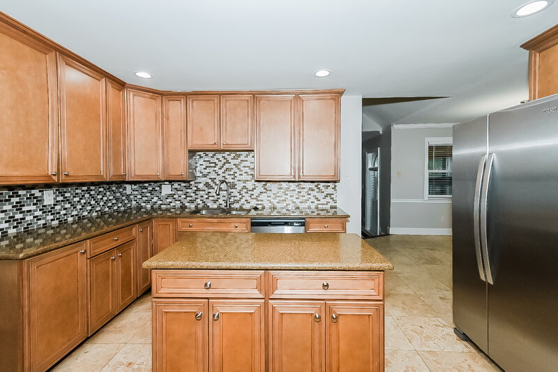 2,160/Mo, 3579 Chester Ln Memphis, TN 38119 Kitchen View 2