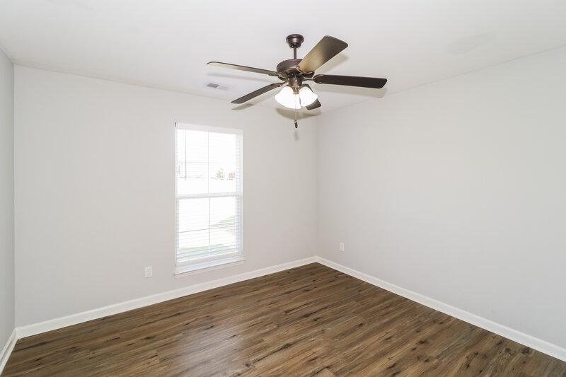 2,300/Mo, 3811 Dawnwood Cir W Southaven, MS 38672 Bedroom View 2