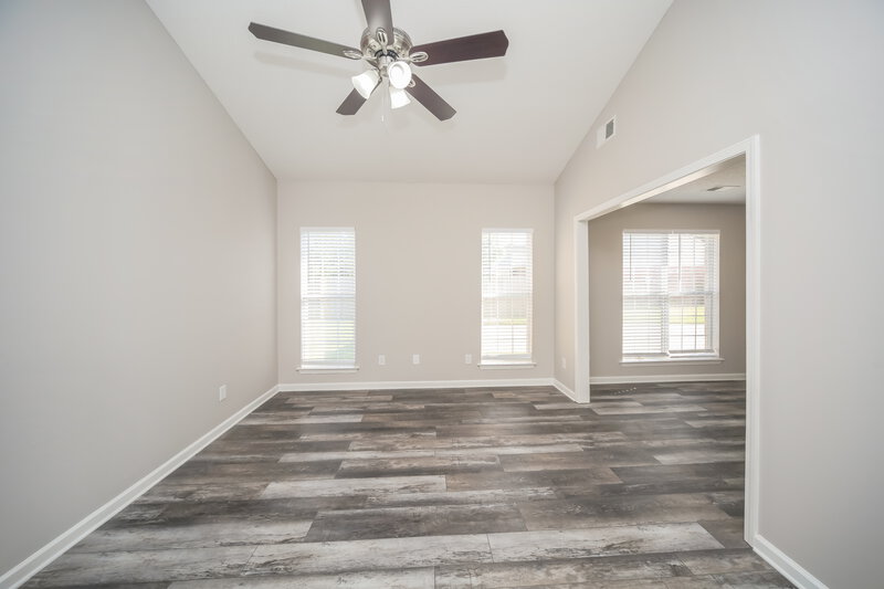 2,005/Mo, 6600 Sandbourne E Olive Branch, MS 38654 Main Bedroom View