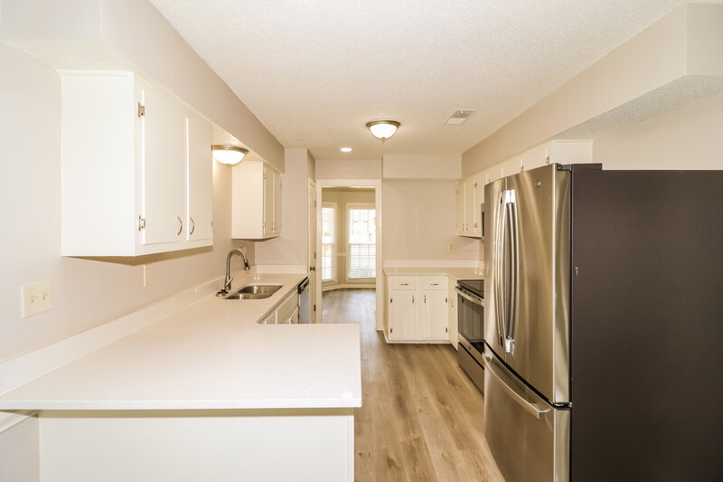 1,885/Mo, 4405 Thoreau Cv Memphis, TN 38125 Kitchen View