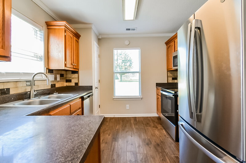 2,300/Mo, 7680 Wills Way Cir E Walls, MS 38680 Kitchen View