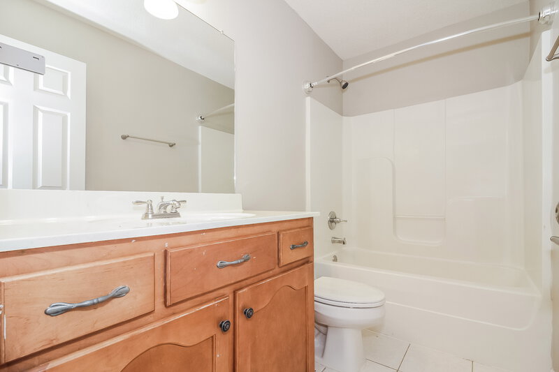 2,630/Mo, 6465 White Hawk Ln Olive Branch, MS 38654 Bathroom View