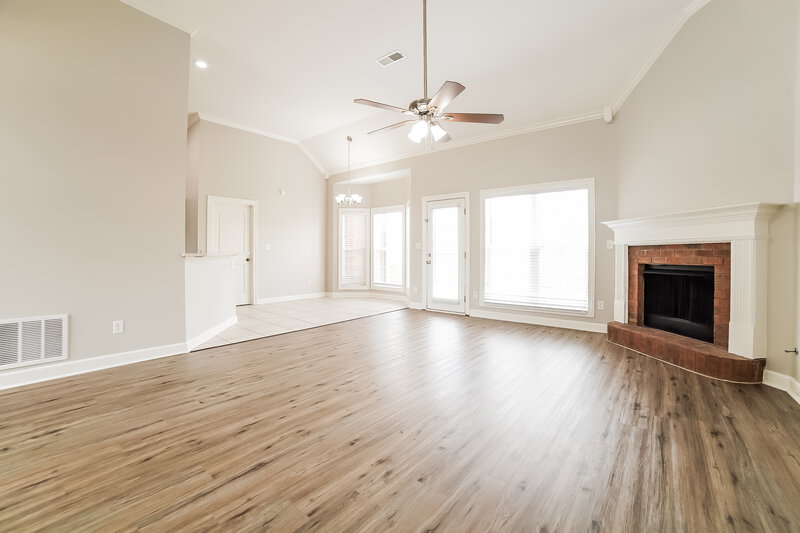 1,930/Mo, 2795 Oliver Cv Southaven, MS 38672 Living Room View