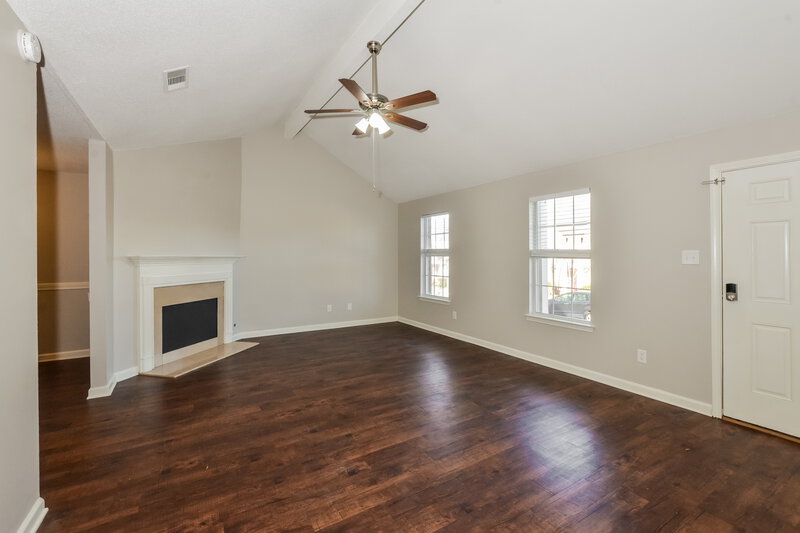 1,520/Mo, 1663 Ranmar Dr Cordova, TN 38016 Living Room View 2