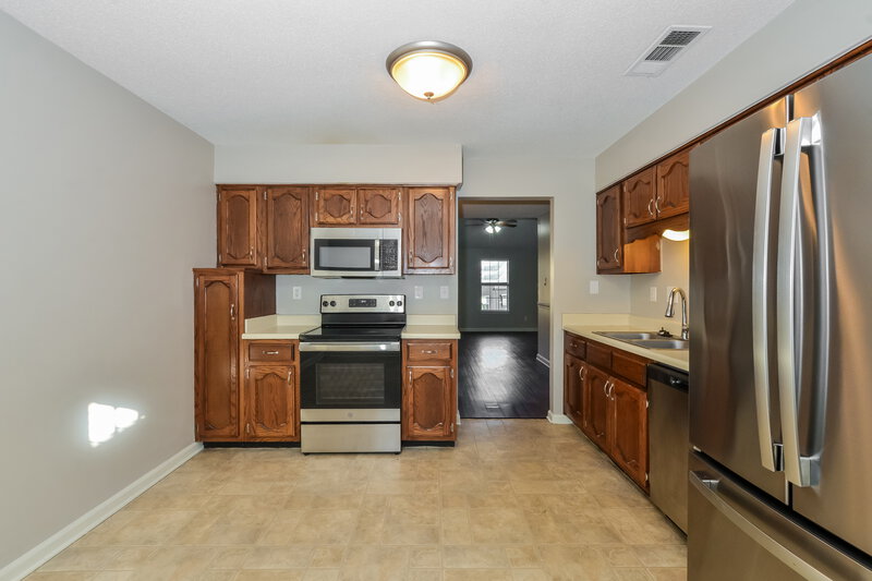 1,520/Mo, 1663 Ranmar Dr Cordova, TN 38016 Kitchen View 3