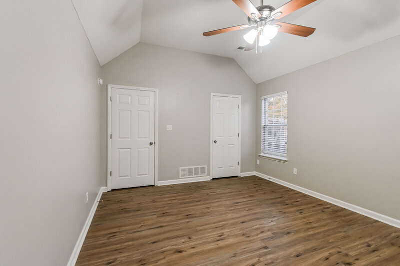 1,930/Mo, 3022 N Wren St Hernando, MS 38632 Main Bedroom View 2