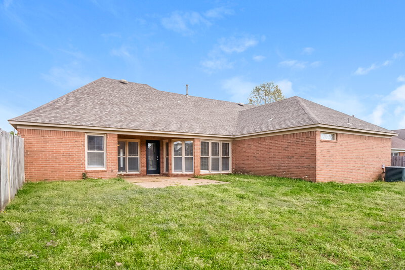 2,170/Mo, 9261 Chimneyrock Blvd Cordova, TN 38016 Rear View 2
