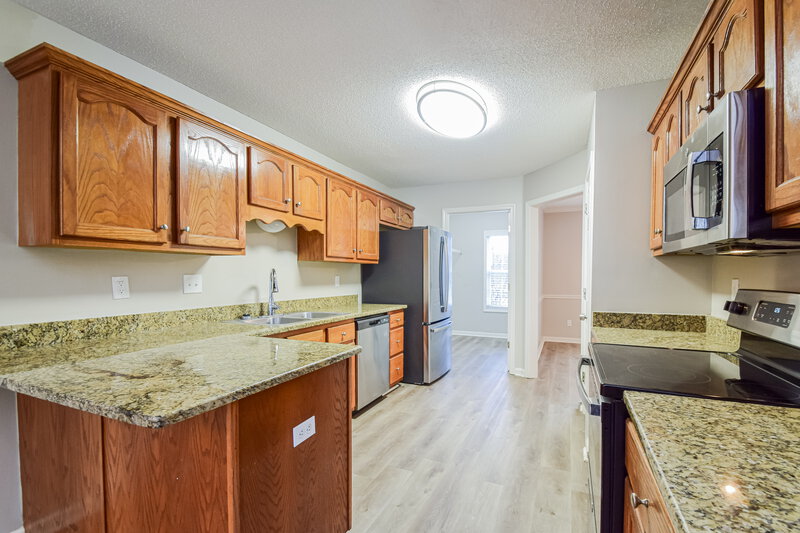 2,130/Mo, 4351 Zachary St Millington, TN 38053 Kitchen View