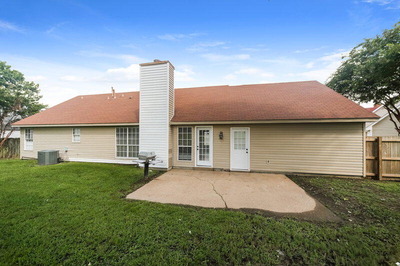 1,705/Mo, 965 Waterford Pl Southaven, MS 38671 Rear View