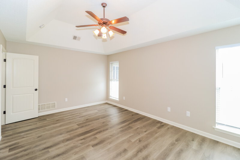 1,780/Mo, 5763 Hunters Chase Dr Southaven, MS 38672 Main Bedroom View 2