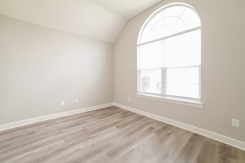1,745/Mo, 3825 Farm Pond Cv E Southaven, MS 38671 Bedroom View 3