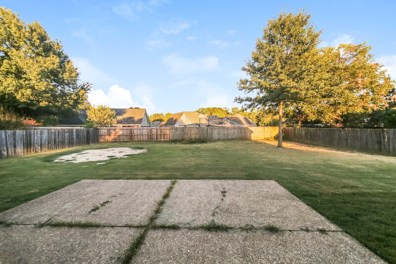 1,770/Mo, 5712 Michaelson Dr Olive Branch, MS 38654 Backyard View