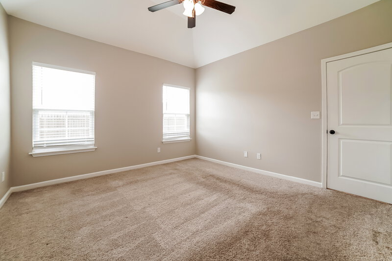 2,275/Mo, 3173 Greenhouse Dr Southaven, MS 38672 Main Bedroom View 2