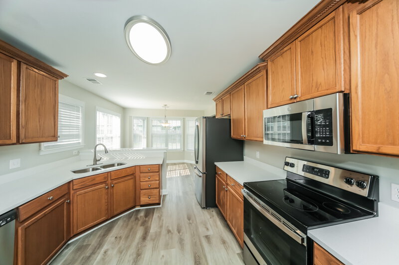 3,390/Mo, 6454 Coleman Rd Olive Branch, MS 38654 Kitchen View 2