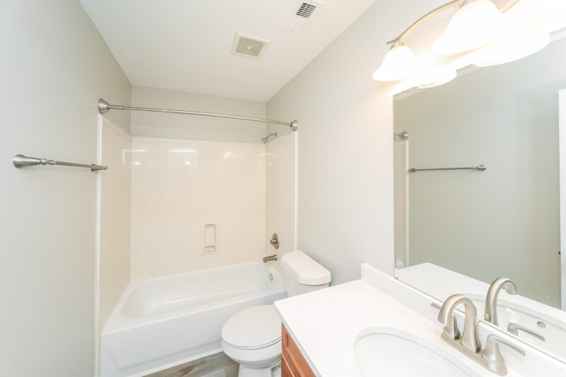 3,390/Mo, 6454 Coleman Rd Olive Branch, MS 38654 Bathroom View
