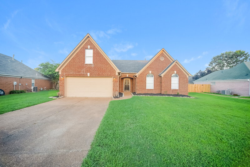 1,690/Mo, 5616 Sparrow Run Olive Branch, MS 38654 External View