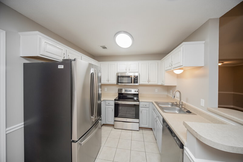 1,690/Mo, 5616 Sparrow Run Olive Branch, MS 38654 Kitchen View