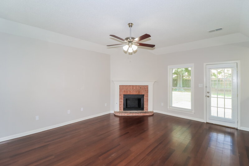 3,250/Mo, 5878 White Ridge Cir W Olive Branch, MS 38654 Living Room View