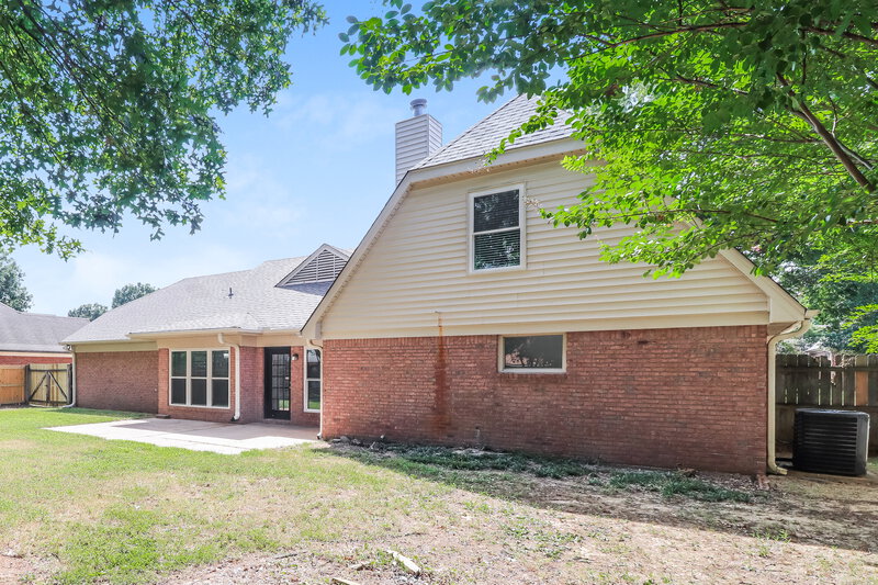 3,250/Mo, 5878 White Ridge Cir W Olive Branch, MS 38654 Rear View