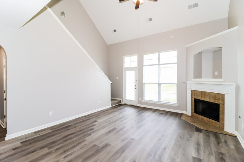 2,085/Mo, 4572 Tulip Bend Dr Bartlett, TN 38135 Living Room View