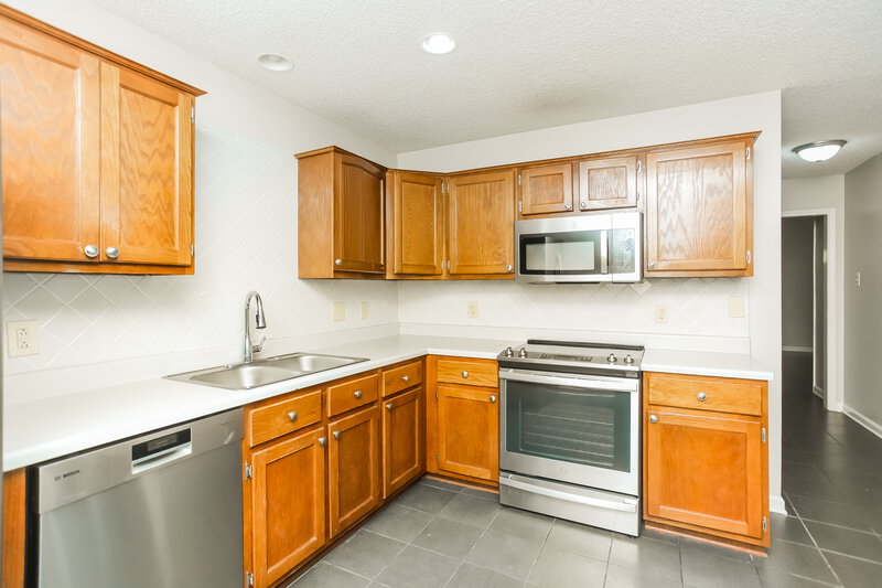 1,990/Mo, 8772 Cedar Mills Cir Cordova, TN 38016 Kitchen View 2