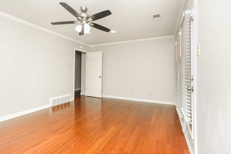 1,990/Mo, 8772 Cedar Mills Cir Cordova, TN 38016 Main Bedroom View 2