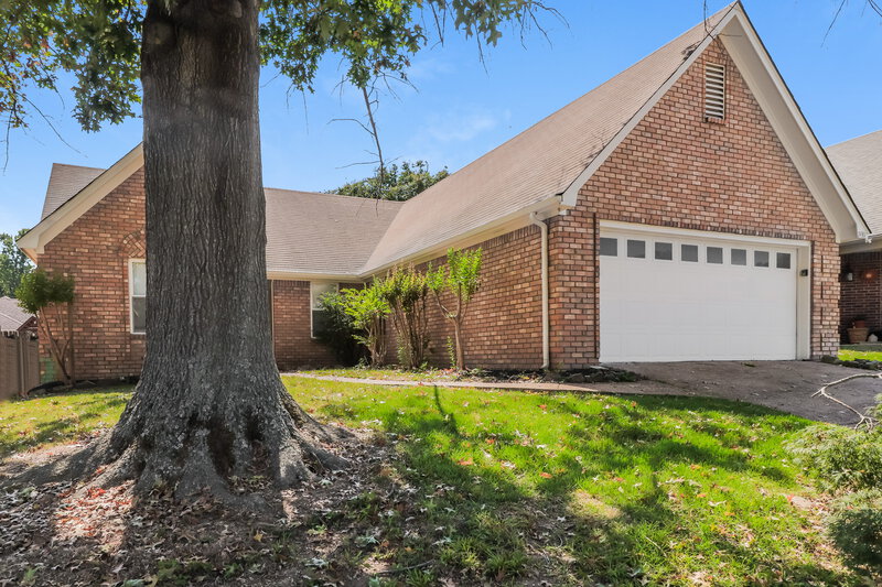 1,925/Mo, 7439 Overcreek Ln Bartlett, TN 38133 Front View