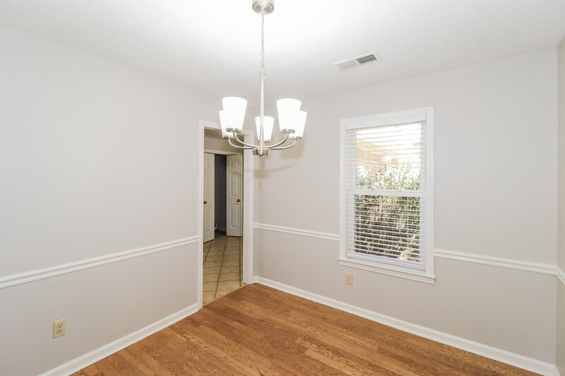 1,925/Mo, 7439 Overcreek Ln Bartlett, TN 38133 Dining Room View