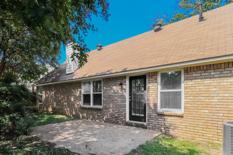 1,925/Mo, 7439 Overcreek Ln Bartlett, TN 38133 Rear View