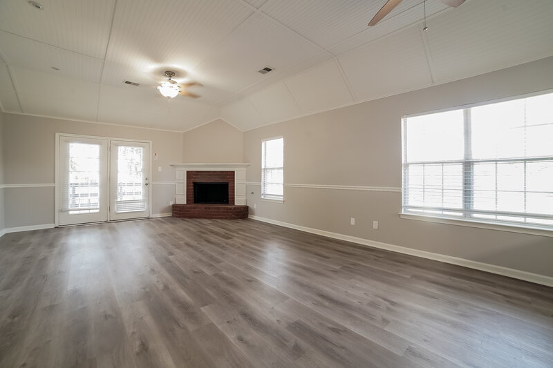 1,735/Mo, 7413 Tack Cv Southaven, MS 38671 Living Room View 3